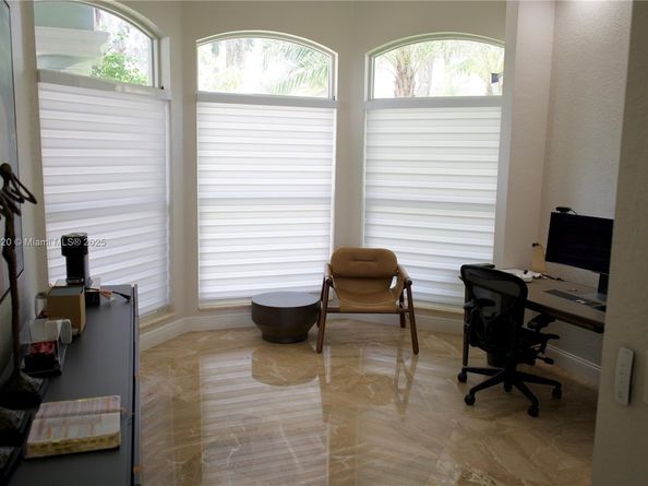 2493 Poinciana Dr, Weston FL 33327