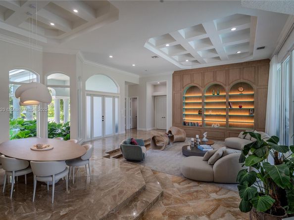 2493 Poinciana Dr, Weston FL 33327