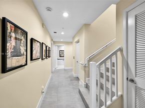 346 Elm St A10, Hollywood FL 33019