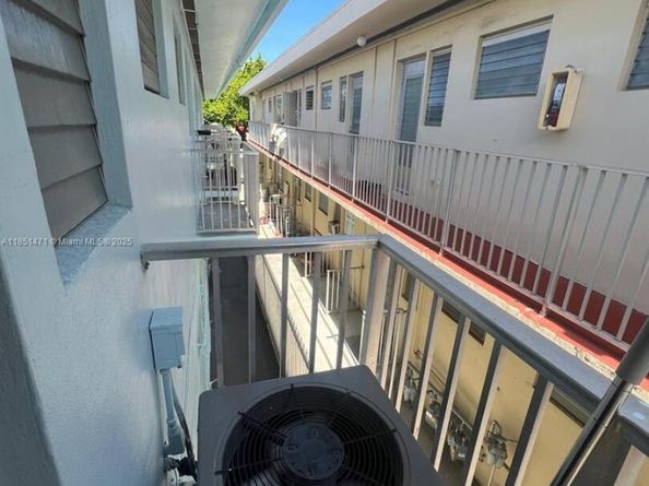 644 Meridian Ave 12, Miami Beach FL 33139