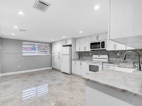 810 E 9th Pl, Hialeah FL 33010