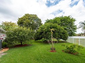 16751 Waters Edge Dr, Weston FL 33326