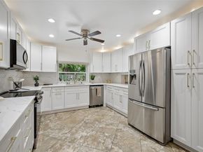 16751 Waters Edge Dr, Weston FL 33326