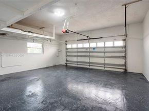 16751 Waters Edge Dr, Weston FL 33326