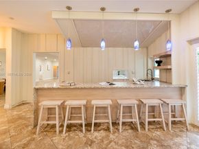 16751 Waters Edge Dr, Weston FL 33326