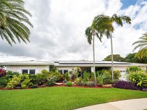 16751 Waters Edge Dr, Weston FL 33326