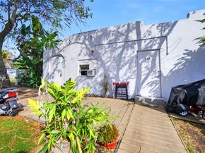 224 SW 14th St, Dania Beach FL 33004