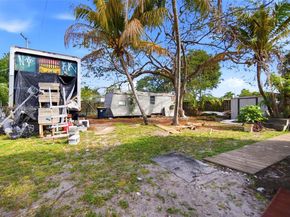 224 SW 14th St, Dania Beach FL 33004