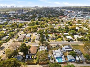 224 SW 14th St, Dania Beach FL 33004
