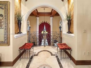 4501 N Bay Rd, Miami Beach FL 33140