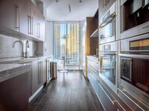 900 Brickell Key Blvd 2204, Miami FL 33131