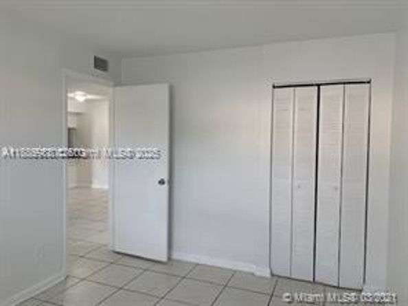 860 NE 209th Ter 10133, Miami FL 33179