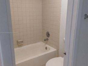 860 NE 209th Ter 10133, Miami FL 33179