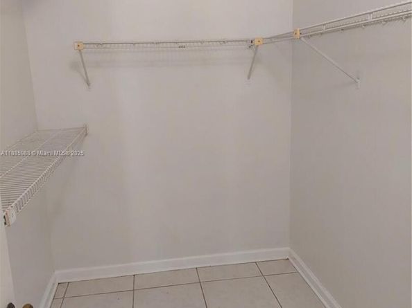 860 NE 209th Ter 10133, Miami FL 33179