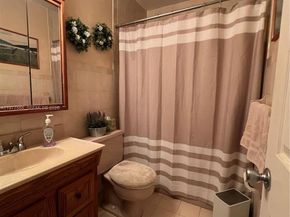 18160 NW 82nd Ave, Hialeah FL 33015