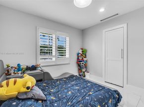 10223 SW 17th St, Miami FL 33165