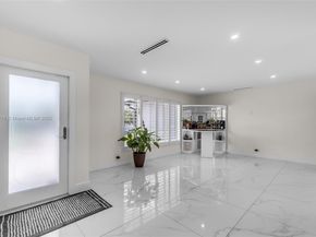10223 SW 17th St, Miami FL 33165