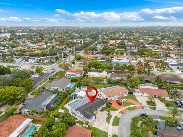 10223 SW 17th St, Miami FL 33165