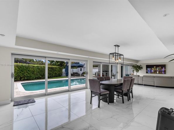 10223 SW 17th St, Miami FL 33165