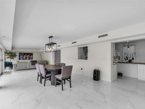 10223 SW 17th St, Miami FL 33165
