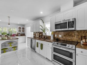 10223 SW 17th St, Miami FL 33165