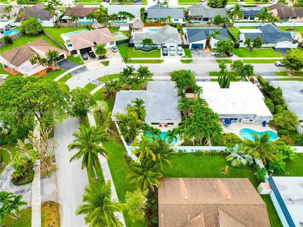 9614 SW 134th Ct, Miami FL 33186