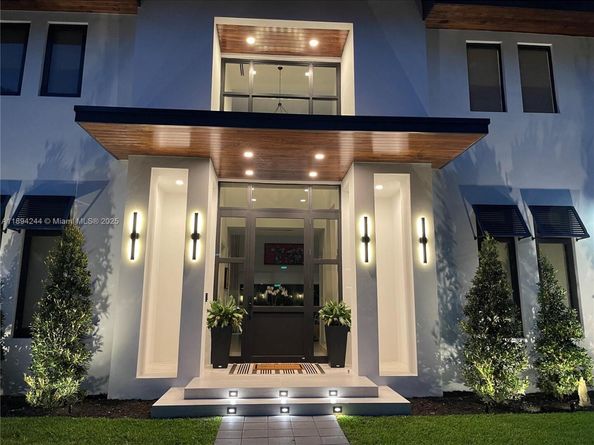 1515 Urbino, Coral Gables FL 33146