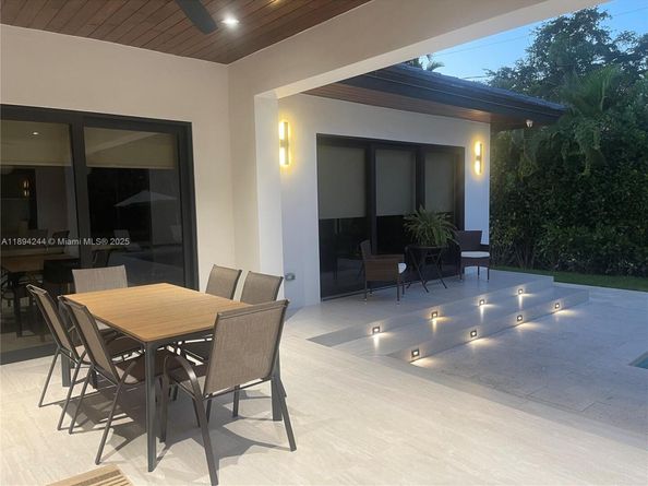 1515 Urbino, Coral Gables FL 33146