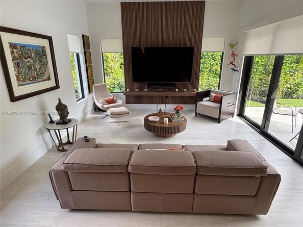 1515 Urbino, Coral Gables FL 33146