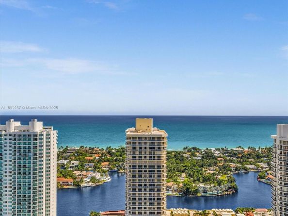 20191 E Country Club Dr 511, Aventura FL 33180