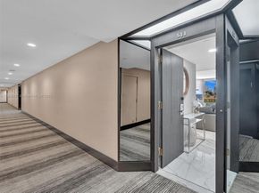 20191 E Country Club Dr 511, Aventura FL 33180