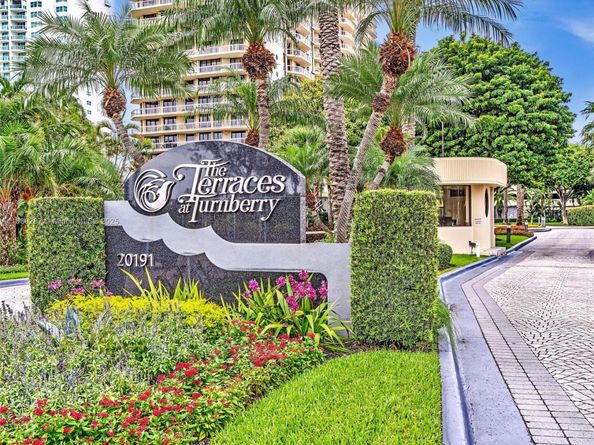 20191 E Country Club Dr 511, Aventura FL 33180