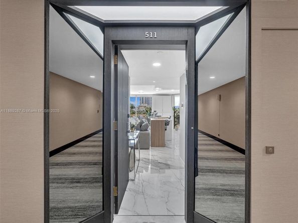 20191 E Country Club Dr 511, Aventura FL 33180