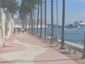 335 S Biscayne Blvd 3400, Miami FL 33131