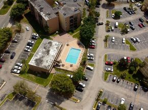 9110 Fontainebleau Blvd 502, Miami FL 33172