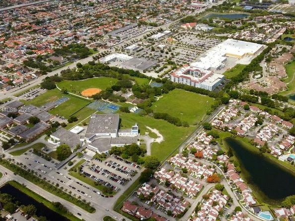 9110 Fontainebleau Blvd 502, Miami FL 33172