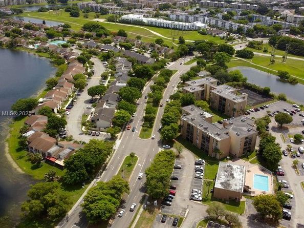 9110 Fontainebleau Blvd 502, Miami FL 33172