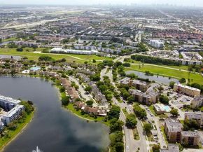 9110 Fontainebleau Blvd 502, Miami FL 33172