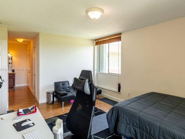 9110 Fontainebleau Blvd 502, Miami FL 33172