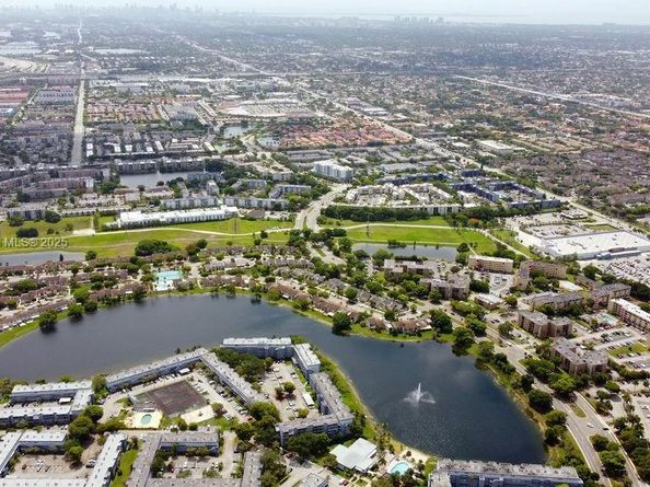 9110 Fontainebleau Blvd 502, Miami FL 33172