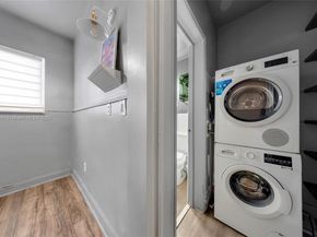 8420 Byron Ave 6, Miami Beach FL 33141