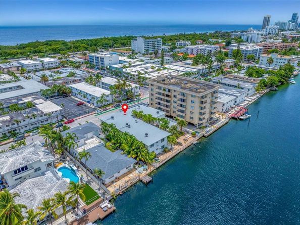 8420 Byron Ave 6, Miami Beach FL 33141