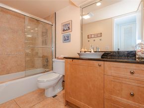 3051 NE 48th St 604, Fort Lauderdale FL 33308