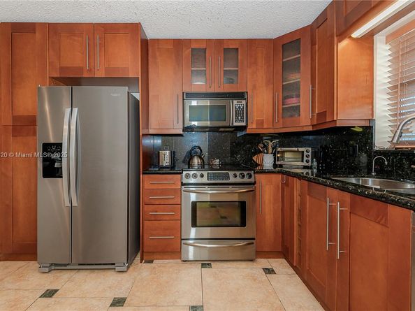 3051 NE 48th St 604, Fort Lauderdale FL 33308