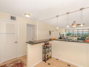 3051 NE 48th St 604, Fort Lauderdale FL 33308