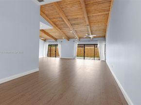 2627 S Parkview Dr 2627, Hallandale Beach FL 33009