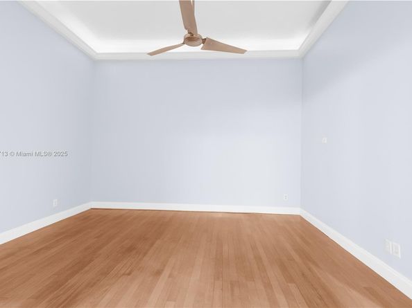 2627 S Parkview Dr 2627, Hallandale Beach FL 33009