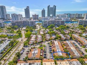 2627 S Parkview Dr 2627, Hallandale Beach FL 33009