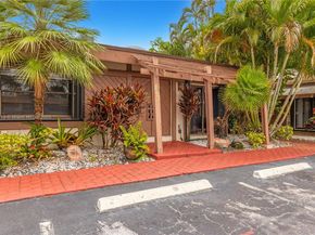 2627 S Parkview Dr 2627, Hallandale Beach FL 33009