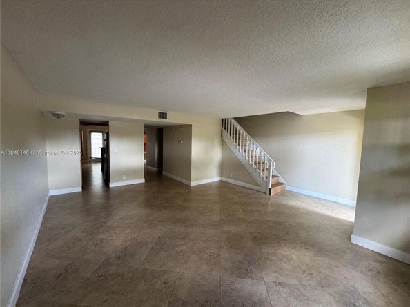 3961 NW 94th Ave, Sunrise FL 33351